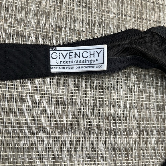VINTAGE AUTHENTIC Givenchy bralette - Picture 3 of 6